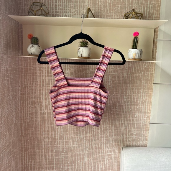 Pink crop top - Picture 3 of 3